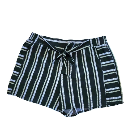 NWOT C est. 1946 Fashion short. Black with neon and white striped. Faux belt tie - Picture 1 of 3